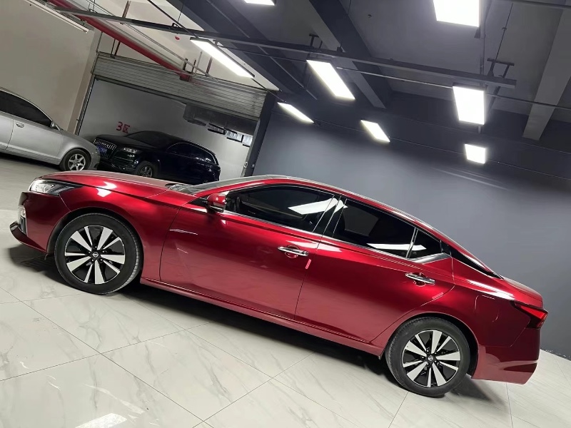 成都21年日产天籁4