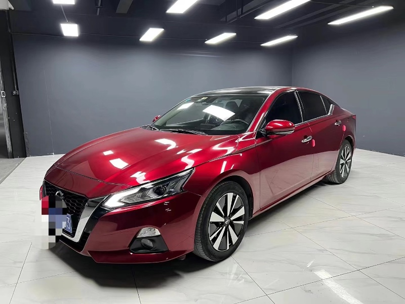 成都21年日产天籁5