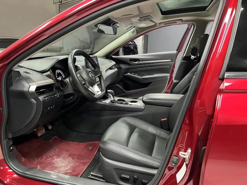 成都21年日产天籁6