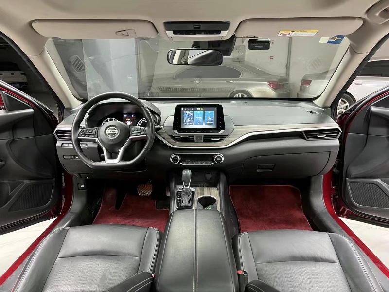 成都21年日产天籁9