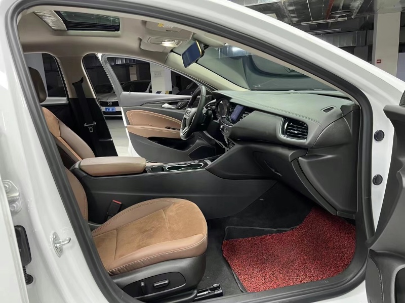 成都21年别克君威5