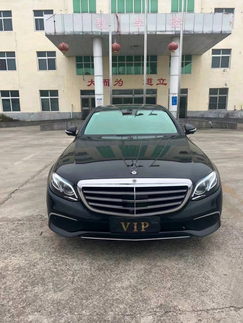 济宁17年奔驰E9
