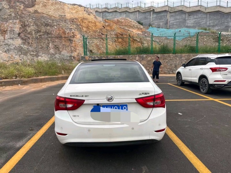 济南16年别克英朗9