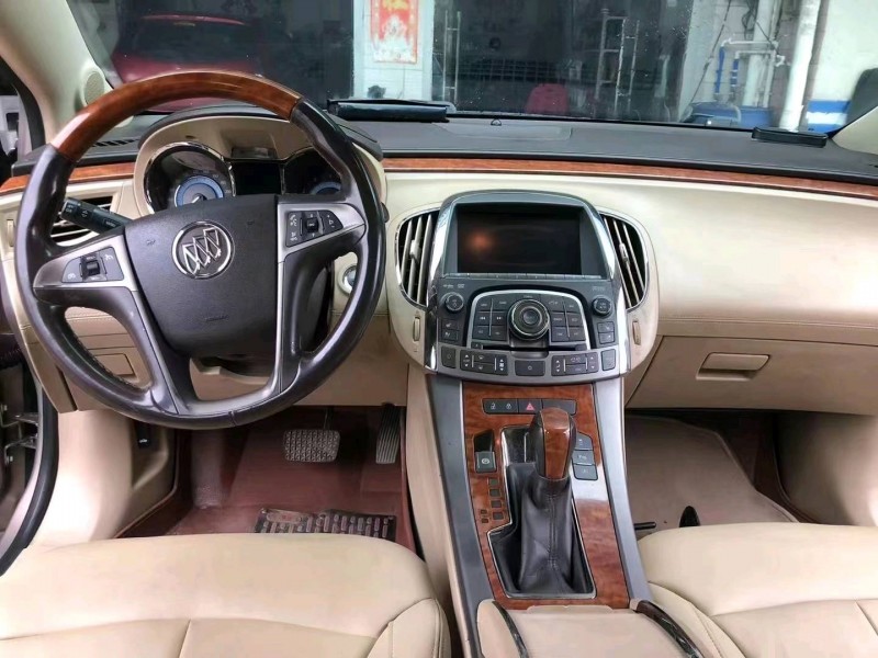 广州11年别克君越2