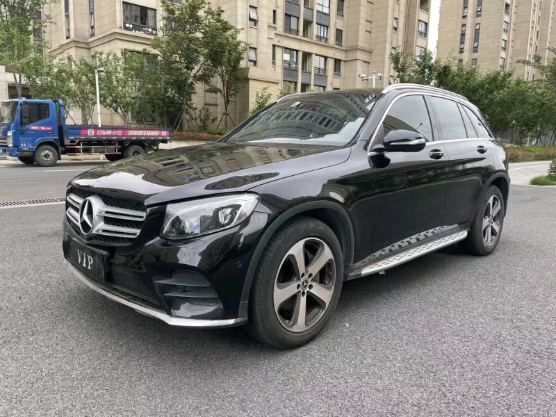 苏州17年奔驰GLC2