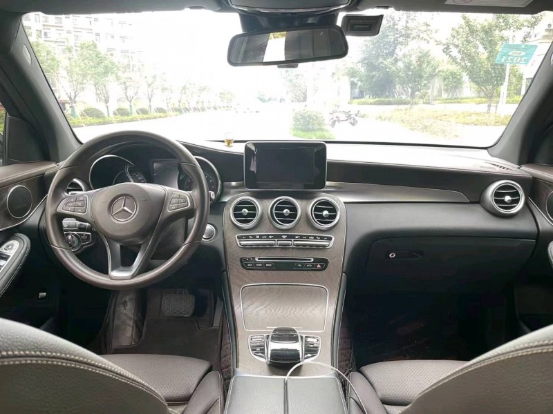 苏州17年奔驰GLC5