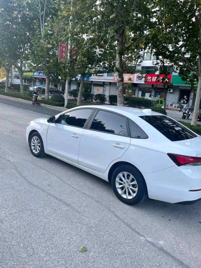 枣庄18年别克威朗4