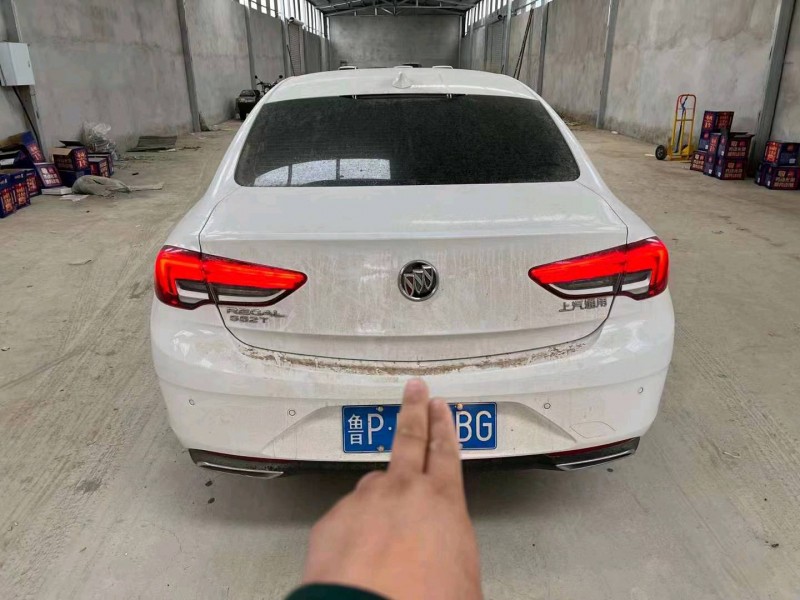 枣庄21年别克君威3