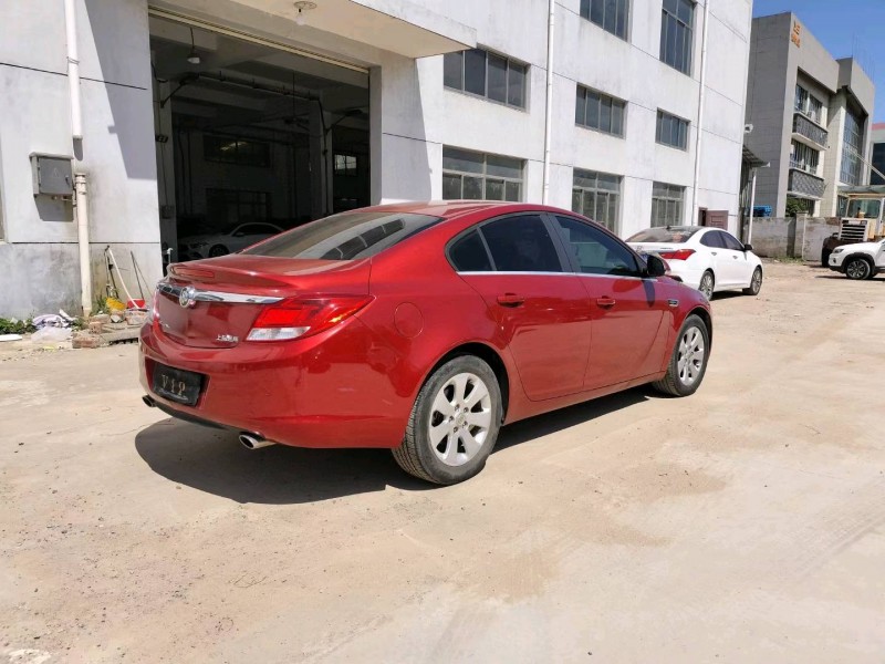 苏州13年别克君威8