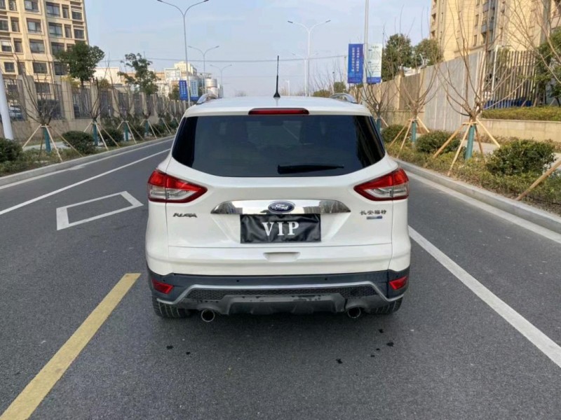 苏州16年福特翼虎9