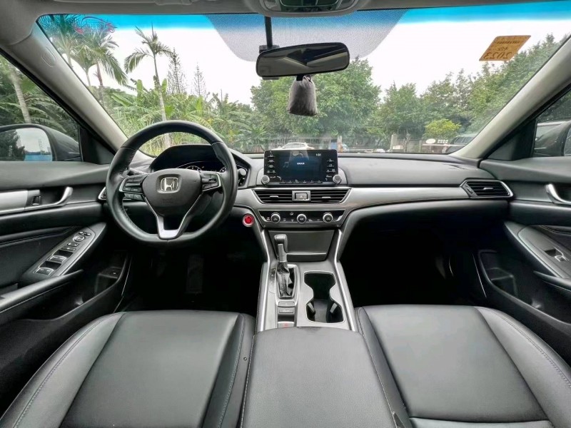 珠海20年本田雅阁9