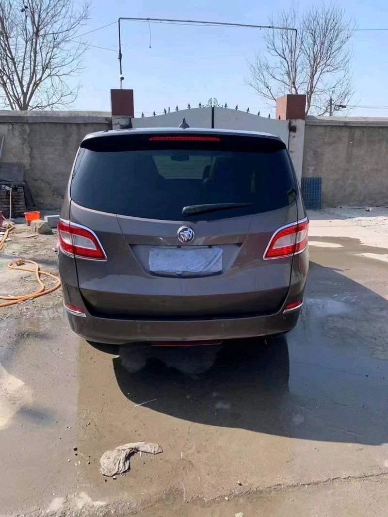 枣庄13年别克GL82