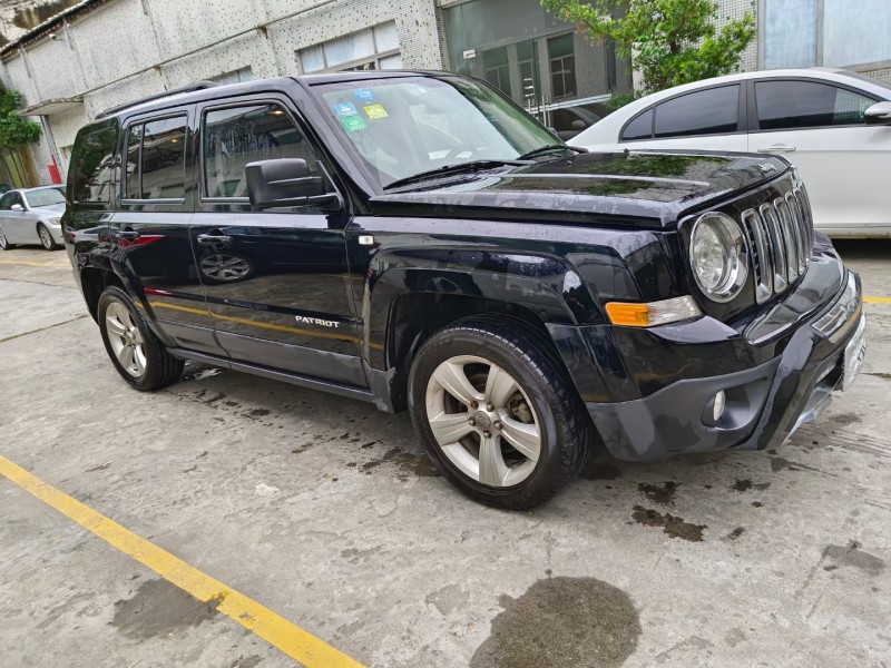 广州15年Jeep自由客8