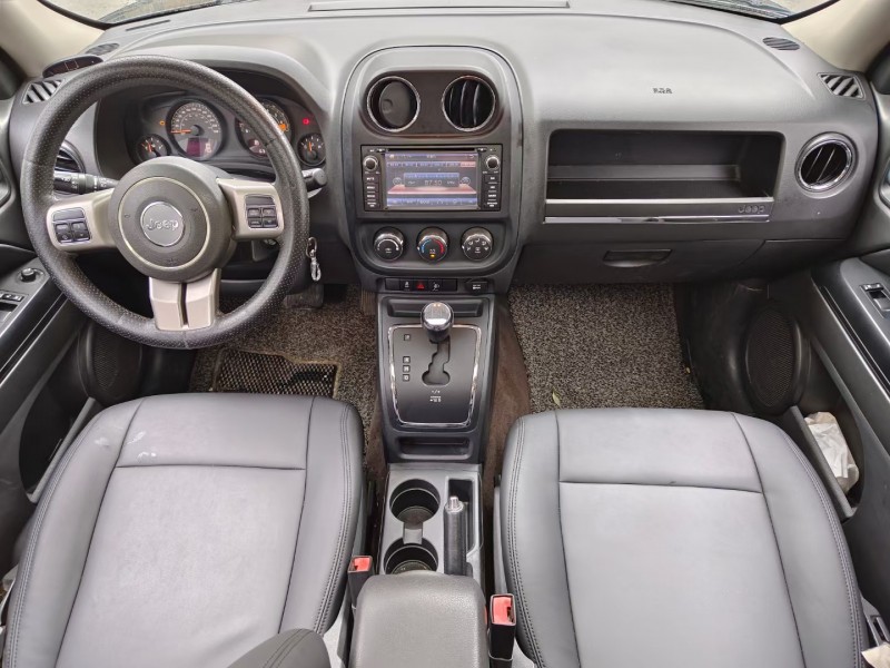 广州15年Jeep自由客5