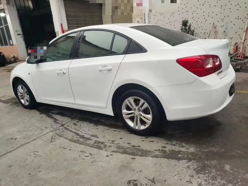 广州16年雪佛兰科鲁兹8