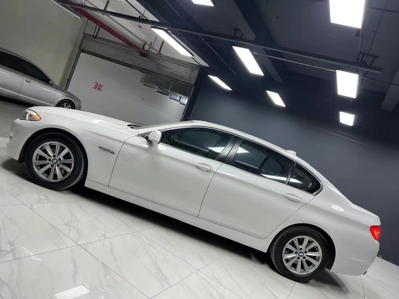 成都11年宝马5系5