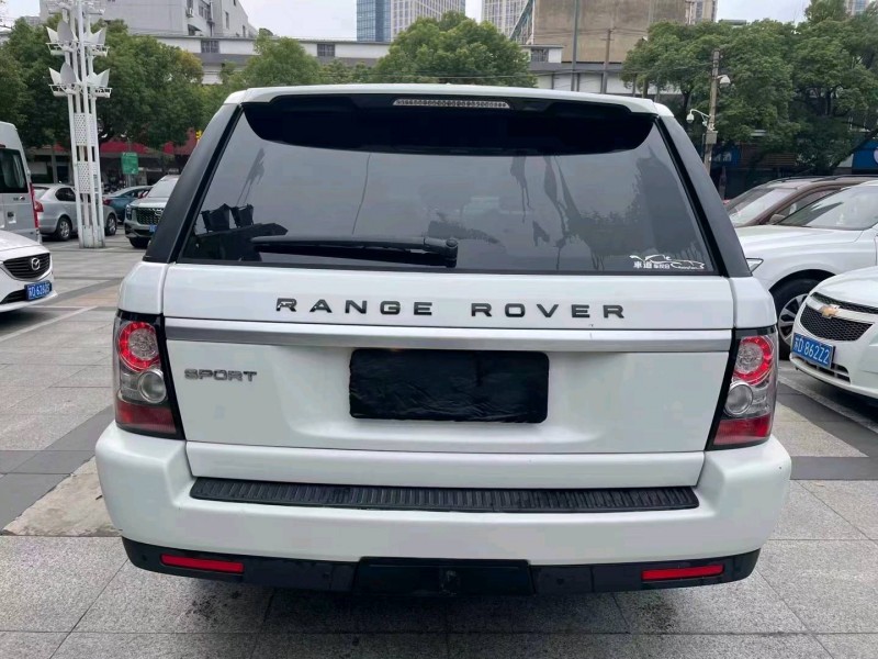 常州13年路虎揽胜运动8