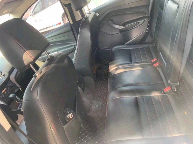 青岛17年福特翼虎5