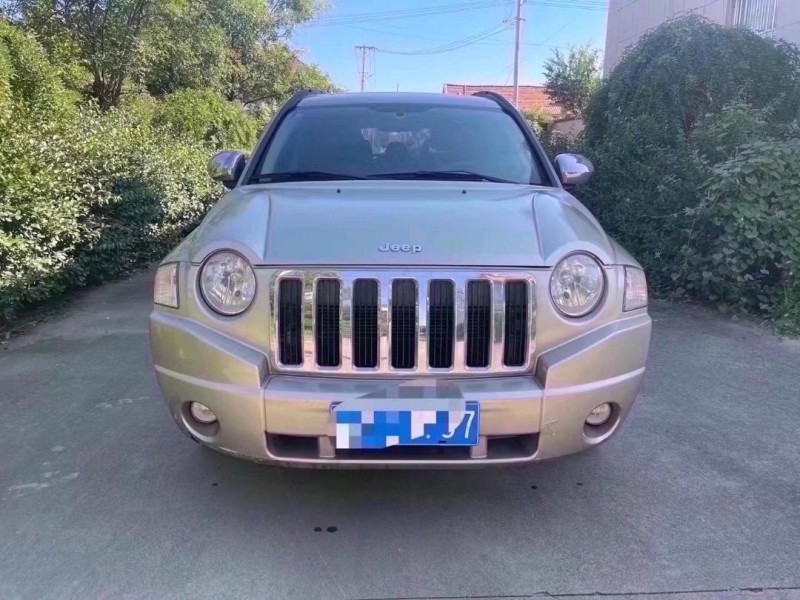 东营10年Jeep指南者1