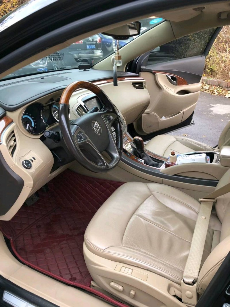 沈阳11年别克君越9