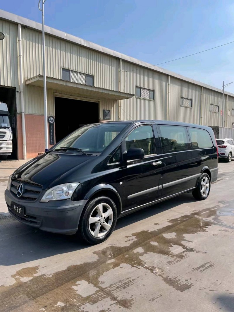 东莞14年奔驰威霆2