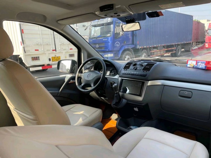 东莞14年奔驰威霆6