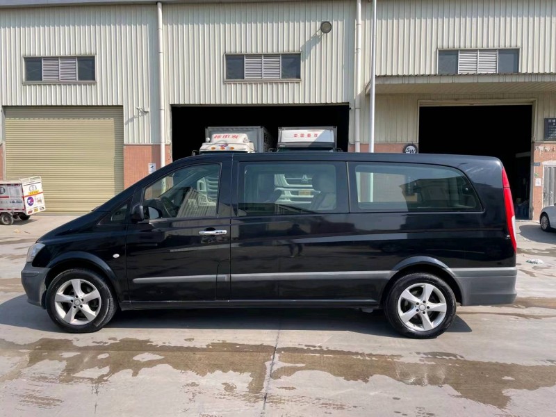 东莞14年奔驰威霆8