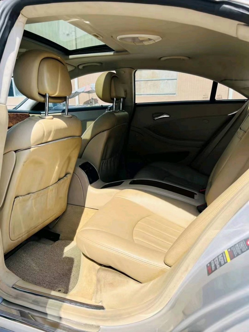 东莞11年奔驰CLS6