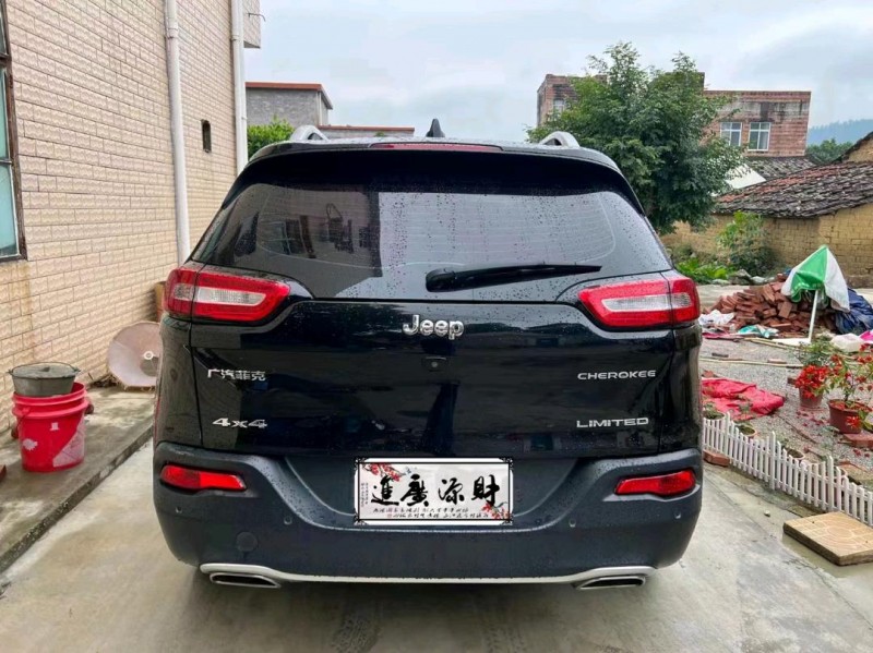 珠海18年Jeep自由光2