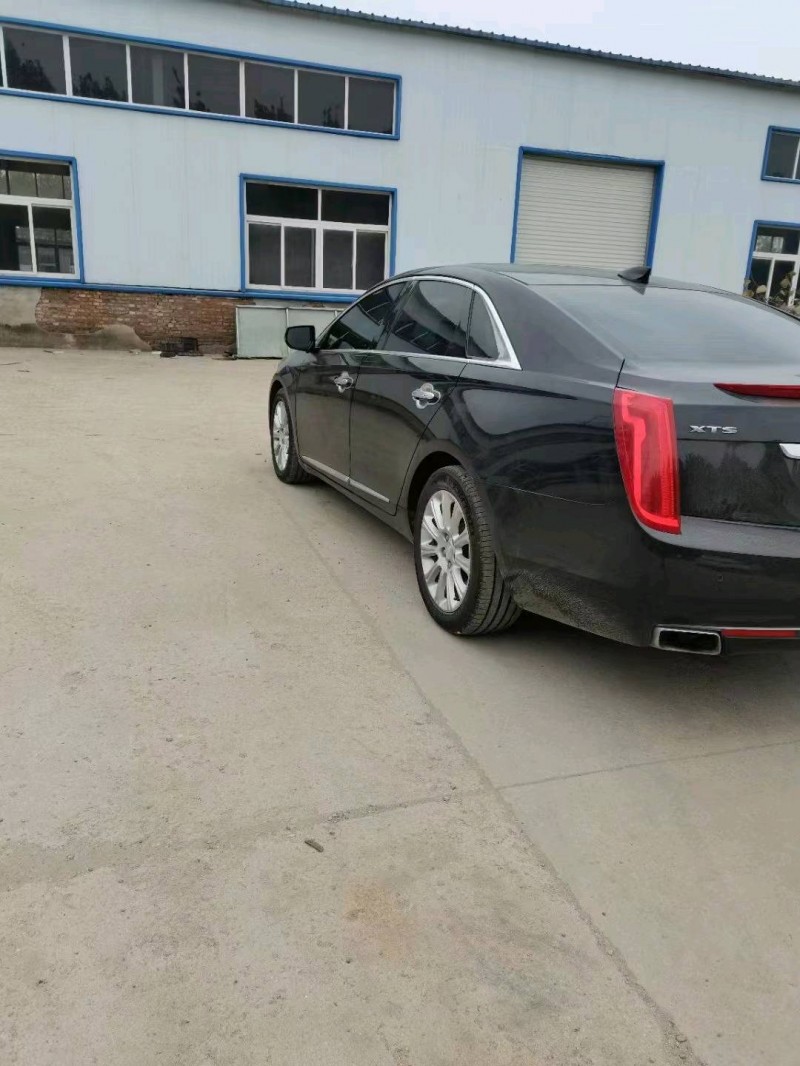 济南17年凯迪拉克XTS1