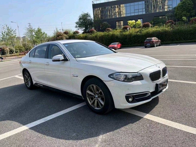 北京12年宝马5系3