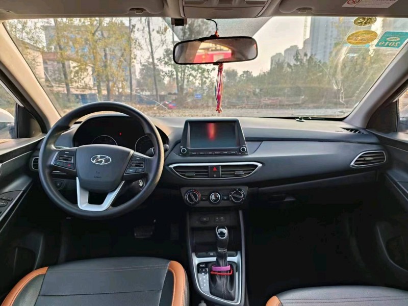 北京17年现代悦动6