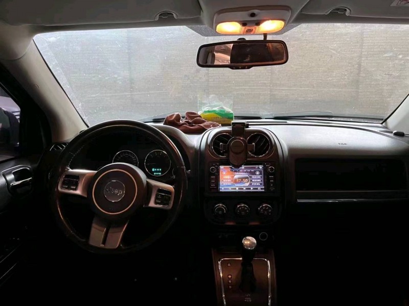 武汉13年Jeep指南者5