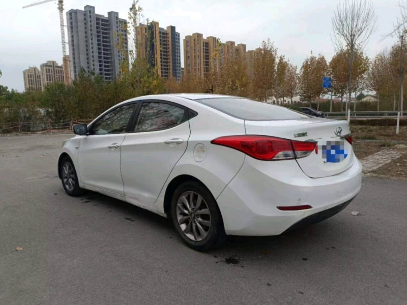 北京15年现代朗动7