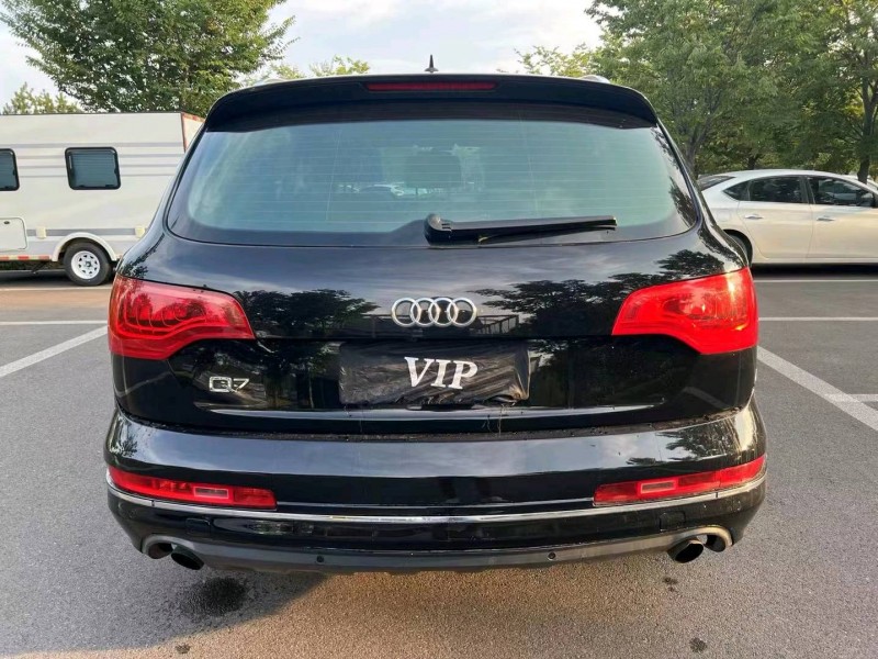 济宁12年奥迪Q79