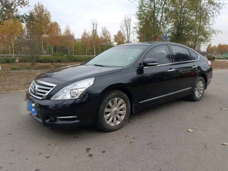 北京11年日产天籁3