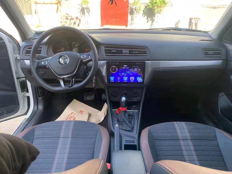 济宁20年大众朗逸5