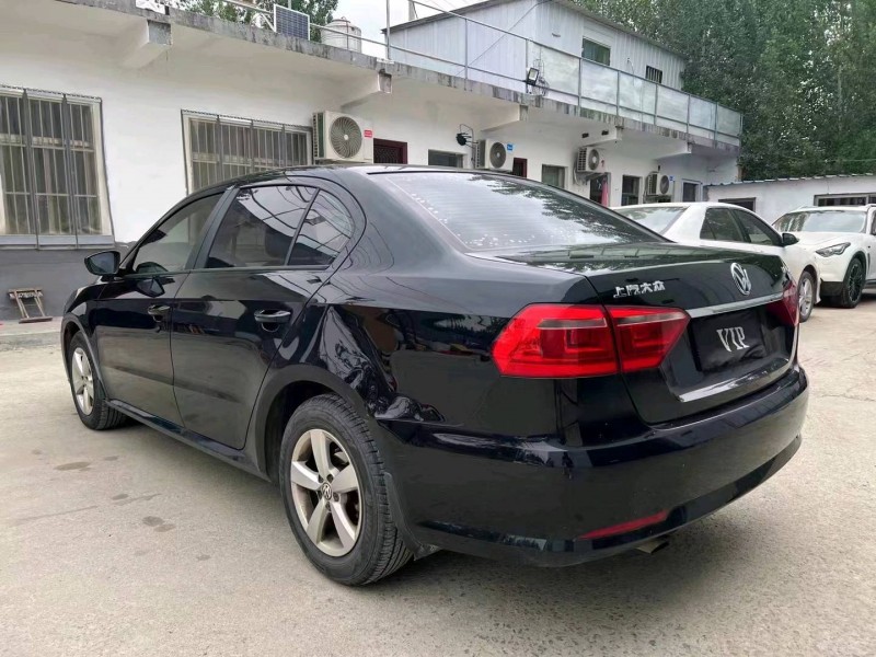 济宁18年大众朗逸8