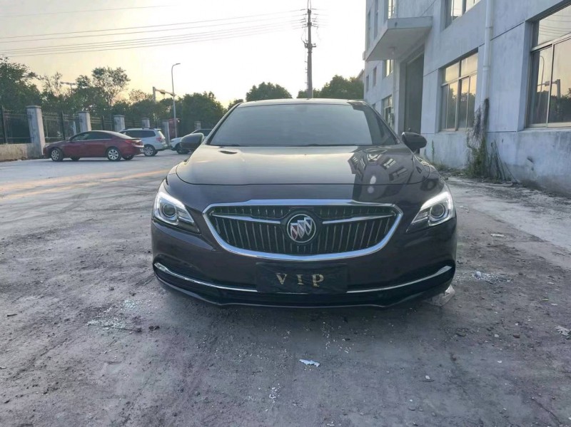 苏州17年别克君越1