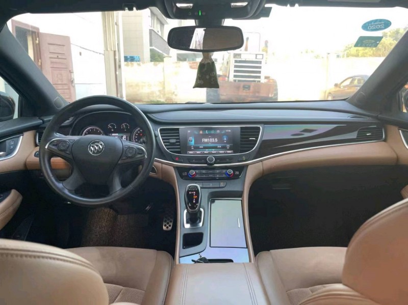 苏州17年别克君越5