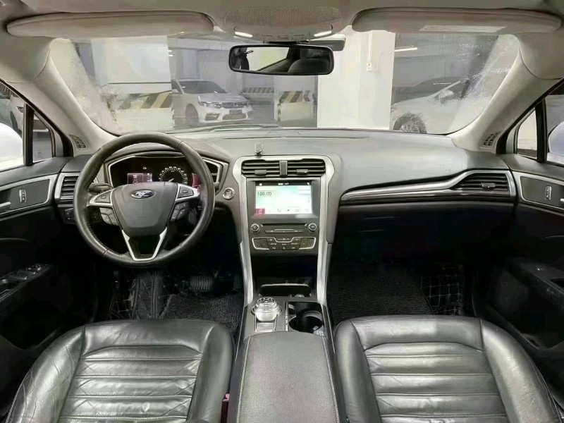 成都17年福特蒙迪欧8