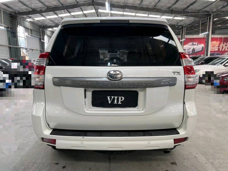 济宁14年丰田普拉多9