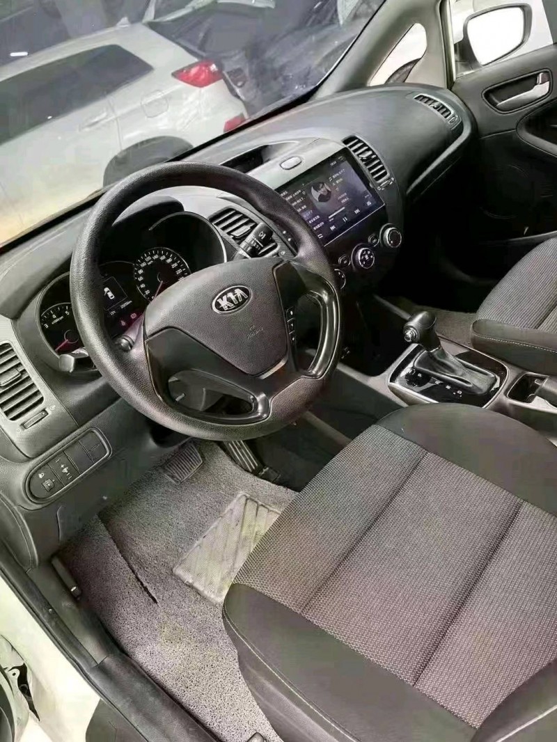 成都18年起亚K36