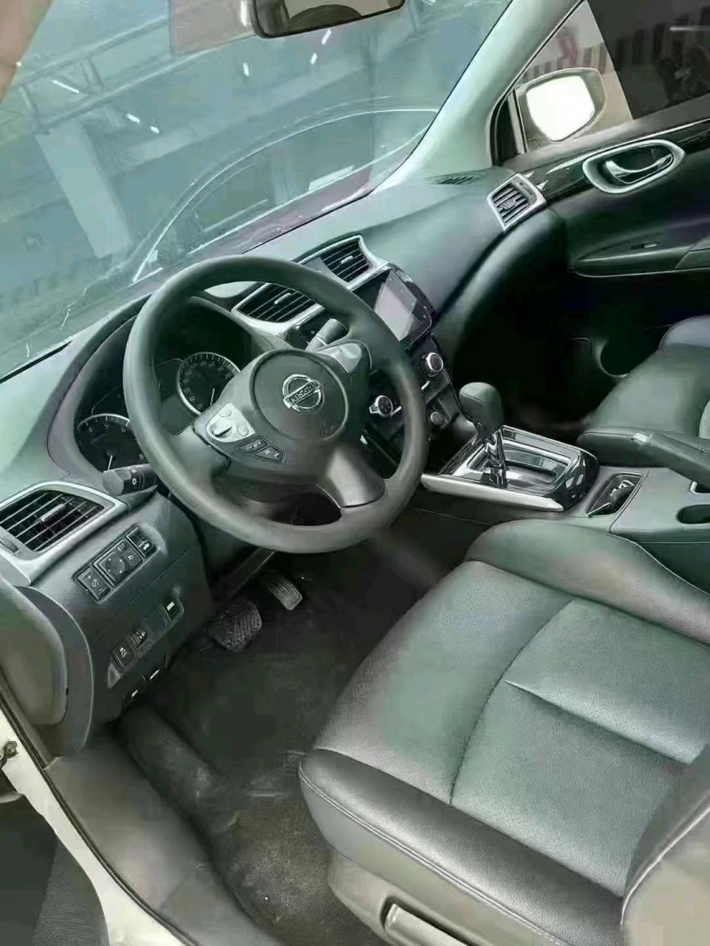 成都20年日产轩逸6