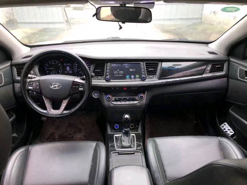 济宁17年现代名图5