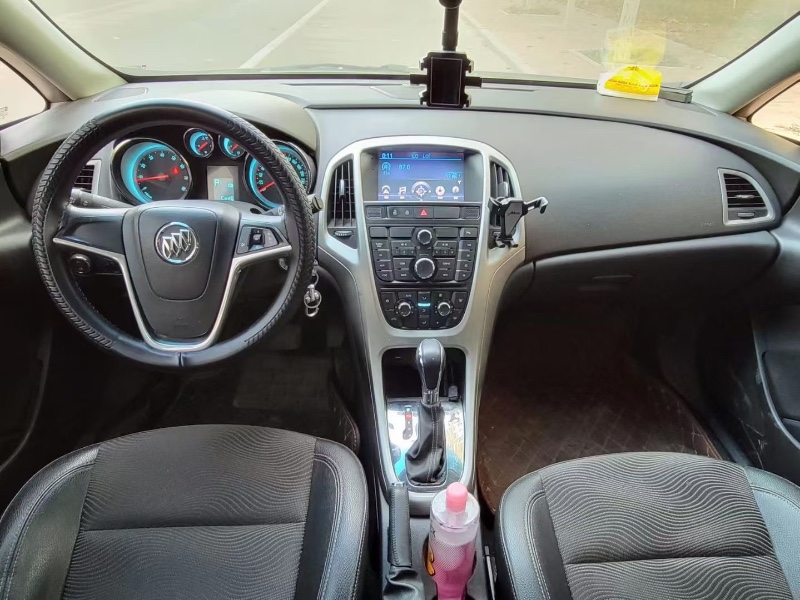 枣庄14年别克英朗3