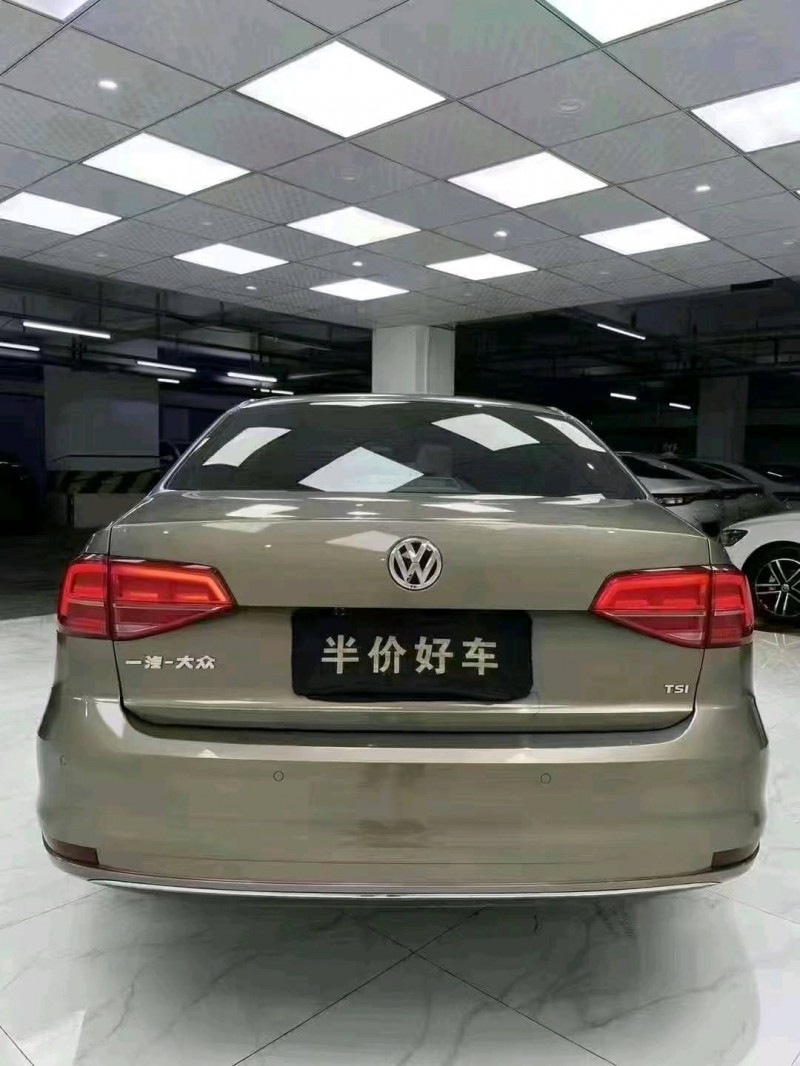 成都18年大众速腾5