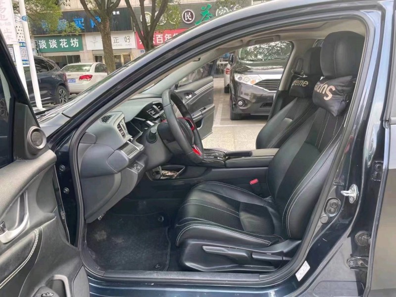 常州19年本田思域8