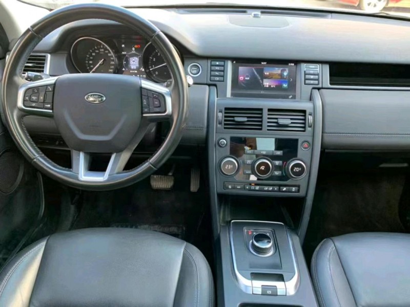 中山19年路虎发现神行8