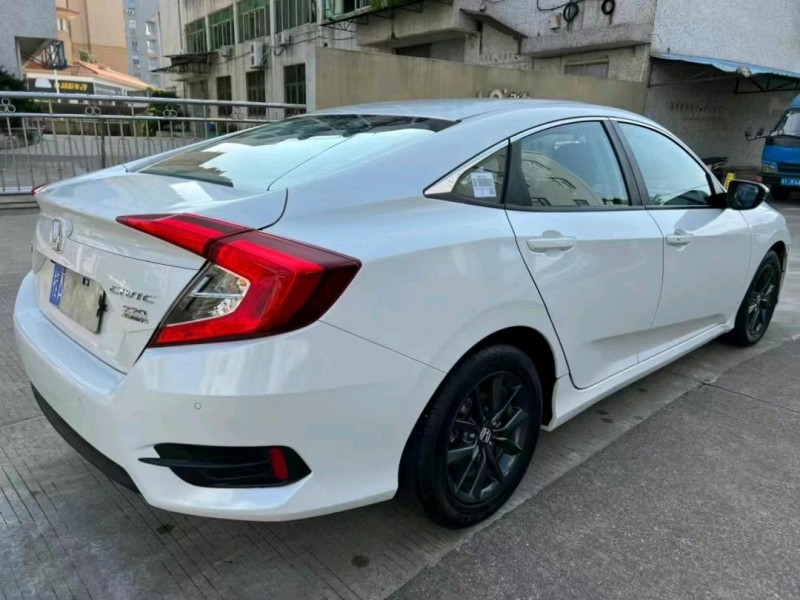 广州22年本田思域6